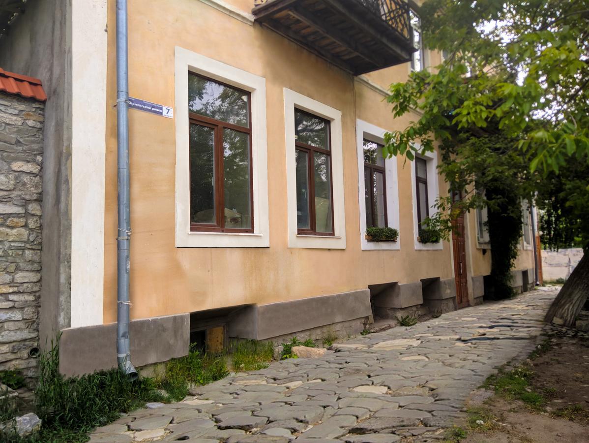 Overture Studio Kamjanez-Podilskyj Exterior foto